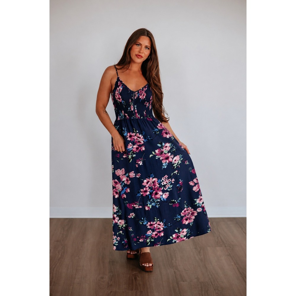 Band of Gypsies Floral Maxi Dress Lg Navy Blue Smocked Sleeveless Boho Travel